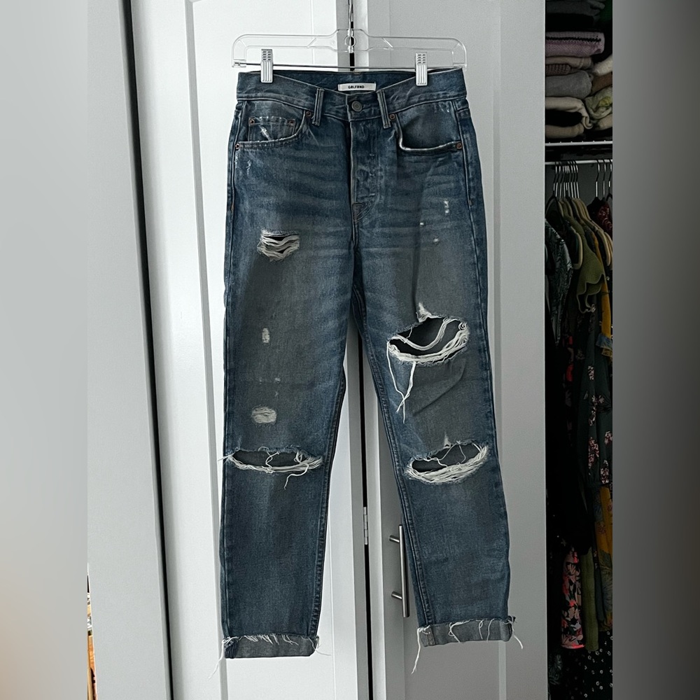 ❌SOLD❌GRLFRND distressed denim, size 25